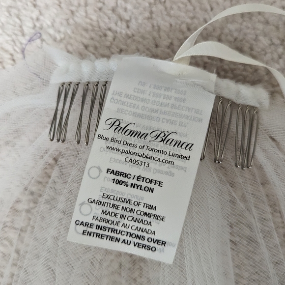 Paloma Blanca Lace Veil - Picture 2 of 6